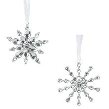 Vánoční dekorace ve tvaru sněhové vločky z akrylu.