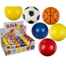 Míč různých barev a typů, 6 cm.