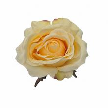 Umělá růže v oranžové barvě s průměrem 8 cm, balení po 12 kusech.