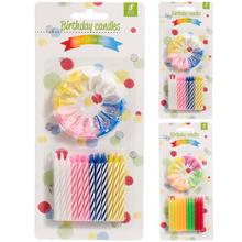 Narozeninové svíčky v různých barvách